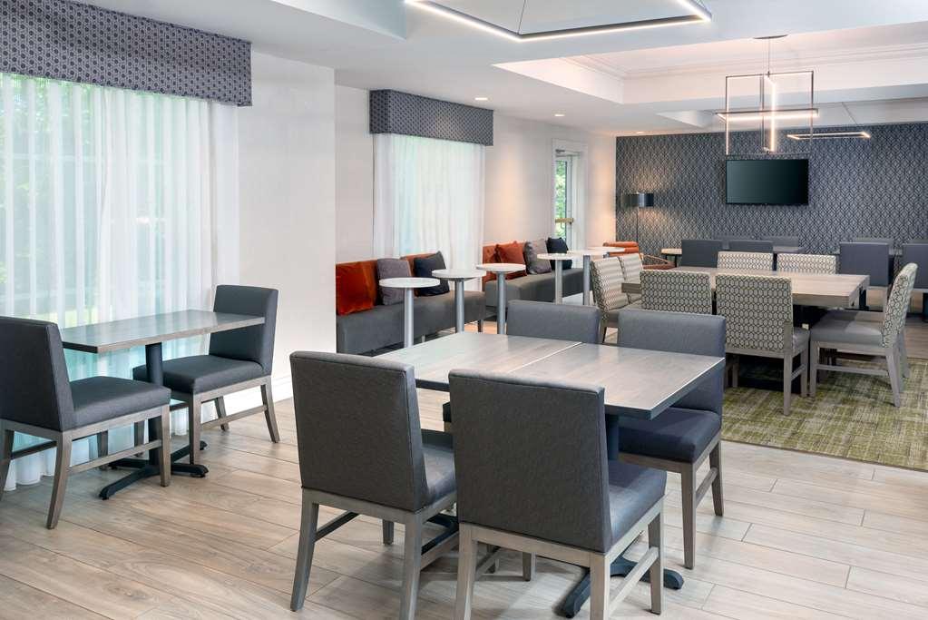 Hampton Inn Boston Bedford Burlington Billerica Restaurant photo